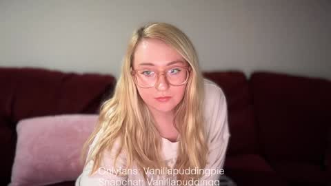 vanillapuddingpie online show from December 5, 3:26 am
