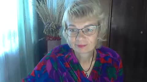 Snapshot of vanillaxcreamy chatting on September 27, 7:02 am Vanillaxcreamy online show from September 27, 7:02 am