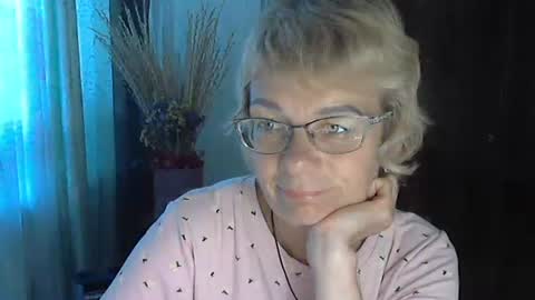 Snapshot of vanillaxcreamy chatting on October 2, 1:18 pm Vanillaxcreamy online show from October 2, 1:18 pm