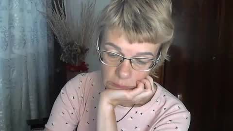 Snapshot of vanillaxcreamy chatting on October 19, 1:45 pm Vanillaxcreamy online show from October 19, 1:45 pm