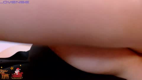 Snapshot of vanne_amet chatting on December 25, 11:33 am free follow me online show from December 25, 11:33 am