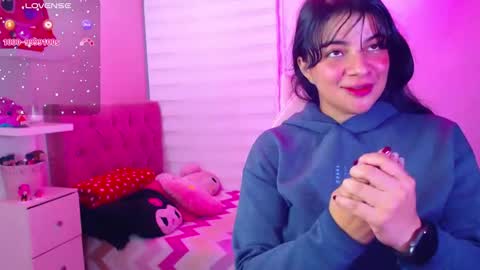 Snapshot of vannessa_shy chatting on December 13, 10:34 pm Vanesa online show from December 13, 10:34 pm