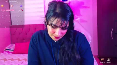 Snapshot of vannessa_shy chatting on January 5, 12:09 am Vanesa online show from January 5, 12:09 am