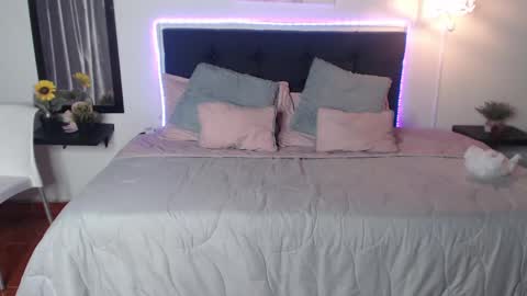 vane online show from December 25, 11:31 pm