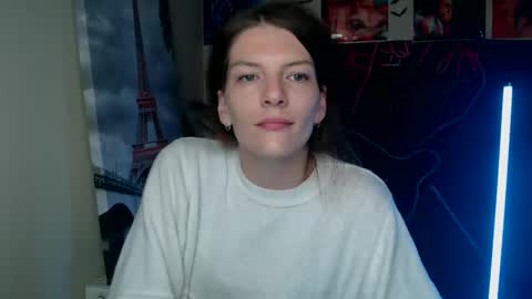 Snapshot of vanrey_ chatting on October 9, 5:44 pm Vanessa online show from October 9, 5:44 pm