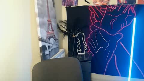 Snapshot of vanrey_ chatting on October 11, 7:07 am Vanessa online show from October 11, 7:07 am