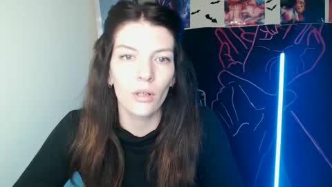 Snapshot of vanrey_ chatting on October 12, 6:23 am Vanessa online show from October 12, 6:23 am