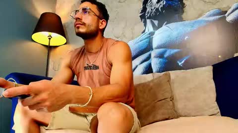 Vans Ross online show from February 26, 7:35 pm