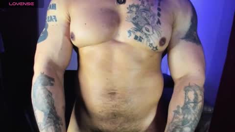 vanvelckan_ online show from October 28, 9:39 pm