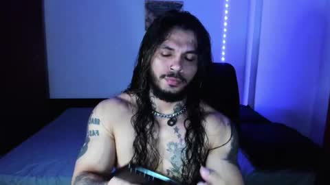 vanvelckan_ online show from November 4, 12:54 am