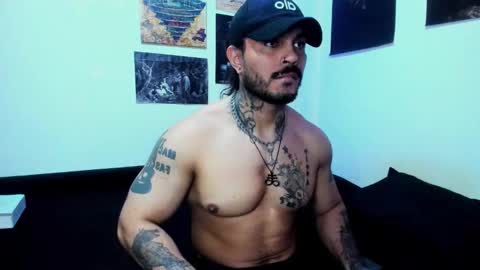 Snapshot of vanvelckan_ chatting on January 11, 3:00 am vanvelckan_ online show from January 11, 3:00 am