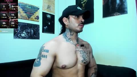 Snapshot of vanvelckan_ chatting on February 25, 4:22 am vanvelckan_ online show from February 25, 4:22 am