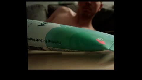 varmland1988 online show from December 14, 2:45 am