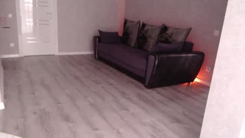 Varonica Caprii Online this week  Monday Tuesday Thursday Friday online show from December 23, 9:05 am