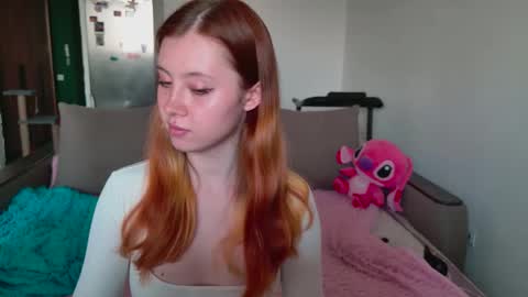 Snapshot of vasilisa_lik chatting on October 14, 6:03 am Vasilisa lik online show from October 14, 6:03 am