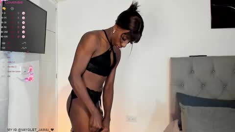 Snapshot of vayolet___ chatting on February 6, 8:13 pm Hi Im Vayolet online show from February 6, 8:13 pm