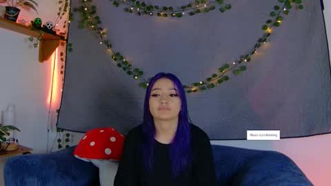 Snapshot of vayolett_dakotta chatting on November 9, 11:25 pm Vayolett online show from November 9, 11:25 pm