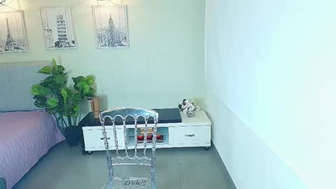 Victoria online show from September 20, 11:00 am