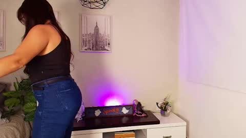 Victoria online show from October 30, 11:11 am