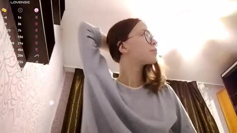 Lisa online show from November 12, 3:01 pm