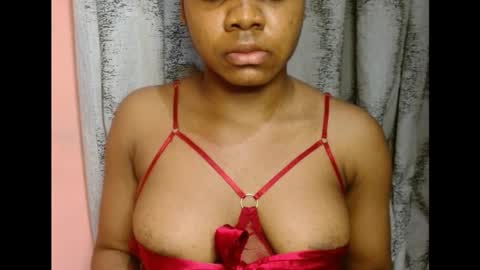 vee62 online show from March 3, 3:07 pm