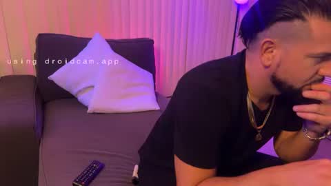 VeeDeeDuo online show from February 5, 9:14 am