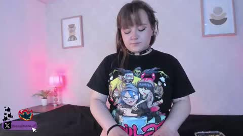 Snapshot of veesimons_dh chatting on September 9, 7:46 pm Vee Simons online show from September 9, 7:46 pm