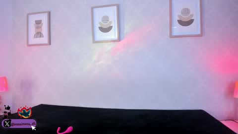 Snapshot of veesimons_dh chatting on September 20, 7:04 pm Vee Simons online show from September 20, 7:04 pm
