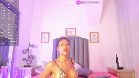 Snapshot of vega__16 chatting on October 9, 11:30 am online show from October 9, 11:30 am