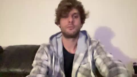 Snapshot of vegassangel chatting on October 28, 3:32 am Joeyyy online show from October 28, 3:32 am