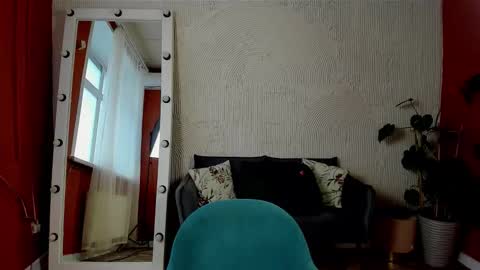 Snapshot of vel1ka chatting on November 16, 5:02 am Barbara online show from November 16, 5:02 am