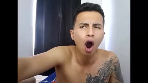 velk_hot1 online show from December 31, 6:35 pm