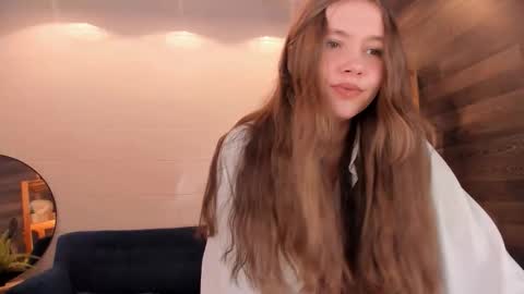 velvet_cherry online show from November 19, 3:12 pm