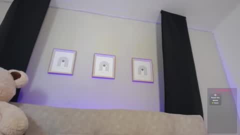 Lia online show from March 10, 1:16 pm