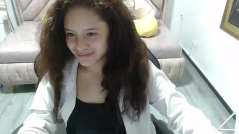 velvet_moon_v online show from November 20, 1:22 pm