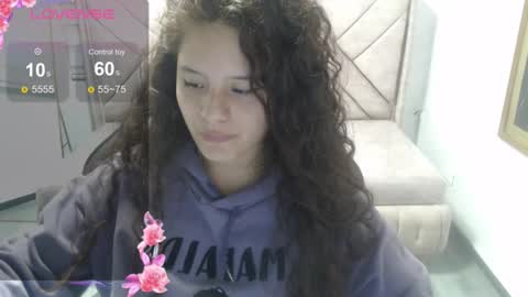 velvet_moon_v online show from February 19, 7:54 pm