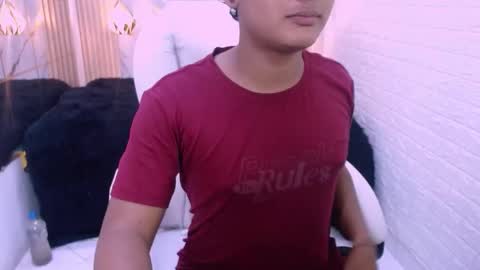 Snapshot of velvet_o chatting on February 28, 5:52 am velvet online show from February 28, 5:52 am