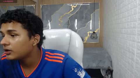 Snapshot of velvet_o chatting on March 2, 4:14 am velvet online show from March 2, 4:14 am