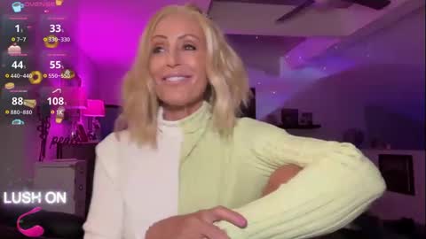 VelvetBarbie online show from January 15, 1:56 am