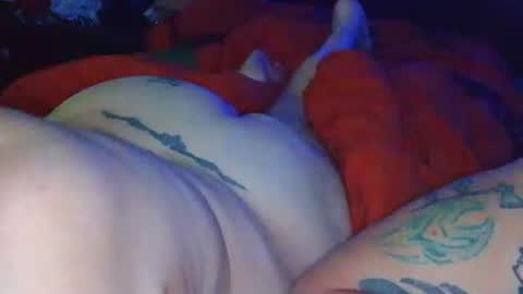 Snapshot of velvetrose68 chatting on October 31, 8:15 am Velevetrose68 online show from October 31, 8:15 am