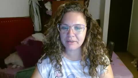 Snapshot of venecasexy44 chatting on December 2, 9:14 am venecasexy44 online show from December 2, 9:14 am