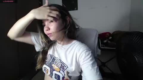 Snapshot of venelope1 chatting on March 7, 10:54 pm Venelope 3 online show from March 7, 10:54 pm