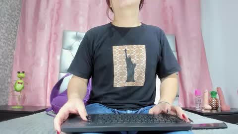 Snapshot of veneno_hot chatting on December 17, 12:44 pm veneno hot online show from December 17, 12:44 pm