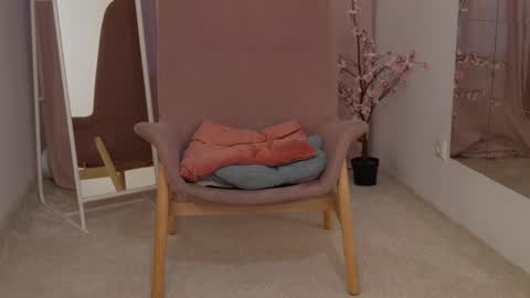 Snapshot of venera_style chatting on January 8, 12:58 pm VENERA online show from January 8, 12:58 pm