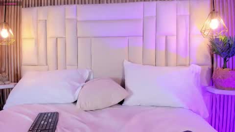 Snapshot of venezsofia chatting on February 13, 11:01 pm venez sofia online show from February 13, 11:01 pm