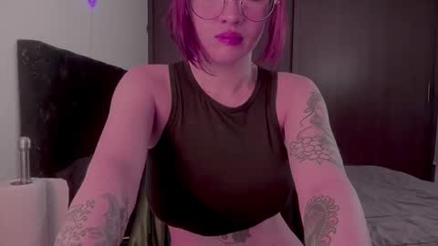 Snapshot of venicebtch666 chatting on November 12, 11:54 am Lanna online show from November 12, 11:54 am