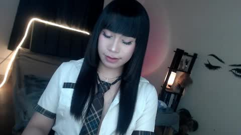 veniceseduction online show from April 18, 2:10 pm