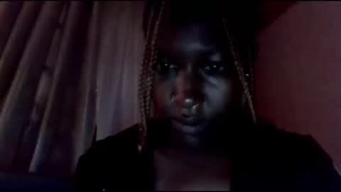 venom_kisses5050 online show from January 18, 4:00 pm