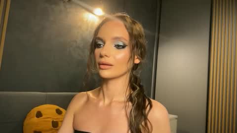 venom_shade online show from October 9, 4:38 pm