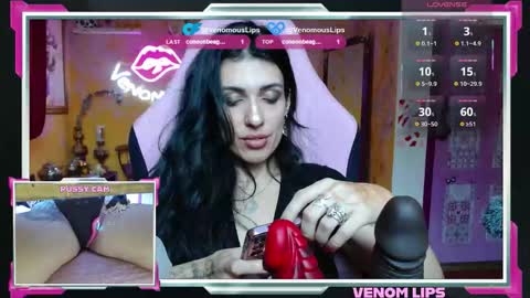 VenomLips online show from September 12, 1:44 pm